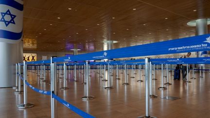 Les houthis du Yémen affirment avoir tiré un missile sur l’aéroport de Tel-Aviv
