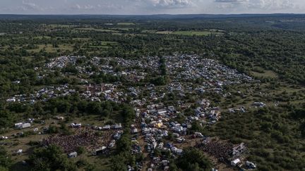 Rave-party illégale de 9 000 personnes dans le Lot : « C’est extrêmement compliqué et difficilement vivable », décrit le maire de Montvalent