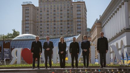 Guerre en Ukraine : Kiev et ses alliés proposent un cessez-le-feu de 30 jours dès lundi, menaçant Moscou de « sanctions massives » en cas de non-respect