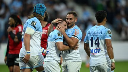« Toute la vie de la ville tourne autour de la fête et du rugby » : énorme ferveur autour de l’Aviron bayonnais avant la demi-finale du Top 14 face à Toulouse