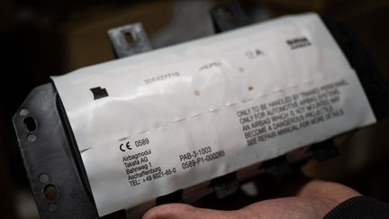 Airbags Takata défectueux : le gouvernement ordonne l’immobilisation ou le rappel de toutes les voitures considérées à risque