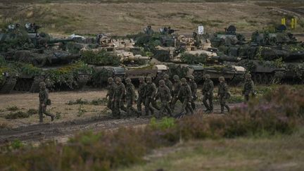 Sommet de l’Otan : augmenter les dépenses de défense, comme l’exige Donald Trump, un défi pour les Européens face à la menace russe