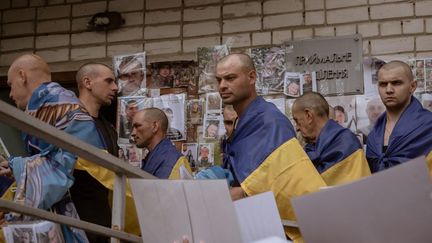 Guerre en Ukraine : l’échange de prisonniers avec la Russie se tiendra bien la « semaine prochaine », annonce Kiev