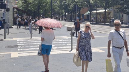 Vague de chaleur : des températures jusqu’à 38°C attendues, 16 départements placés en vigilance orange par Météo-France