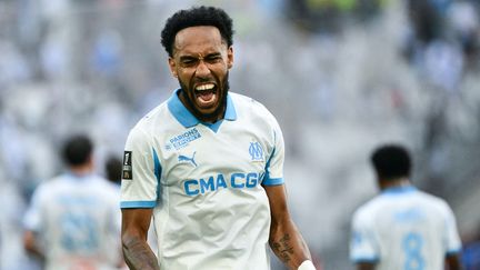 Ligue 1 : après une semaine très agitée, Marseille se fait peur face au Paris FC mais s’en sort grâce à Pierre-Emerick Aubameyang