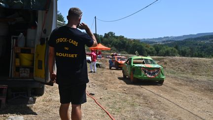 « Ça attire un monde fou » : en France, les courses de stock-car séduisent de plus en plus