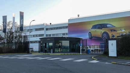 Renault et Ford signent un partenariat pour construire deux véhicules électriques Ford en France