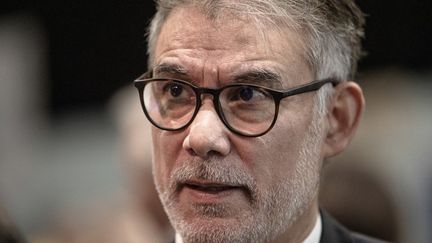 Budget 2026 : « pas encore » de compromis mais « nous progressons », dit le patron du PS, Olivier Faure