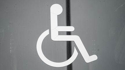 Remboursement des fauteuils roulants, prime de Noël, impôts… Ce qui change à partir du 1er décembre