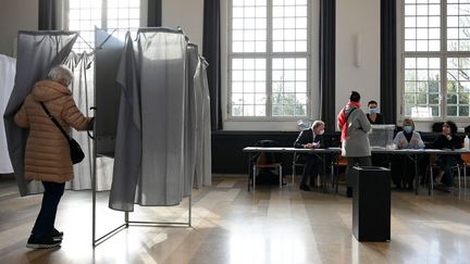 Réforme à Paris, Lyon et Marseille, contrat avec La Poste, sécurisation des candidats… Pourquoi le coût des élections municipales explose cette année