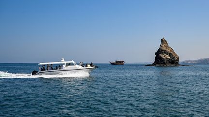 Trois Français sont morts dans le naufrage d&rsquo;un bateau de tourisme au large d&rsquo;Oman