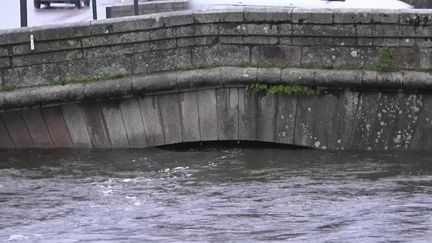 Crues en Bretagne : pourquoi l&rsquo;eau ne se retire pas ?
