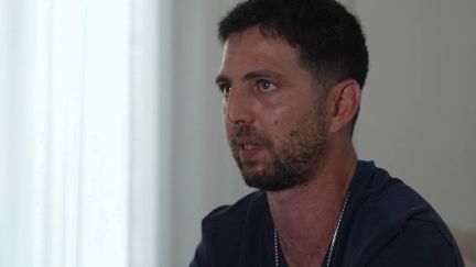 « Parfois, j&rsquo;ai des flashbacks » : un ex-otage israélien témoigne après deux ans dans les tunnels du Hamas