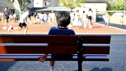 Suicide de Camelia en Seine-et-Marne : « Un manque d&rsquo;information et de formations » sur le harcèlement dans les établissements scolaires, selon l&rsquo;association e-Enfance
