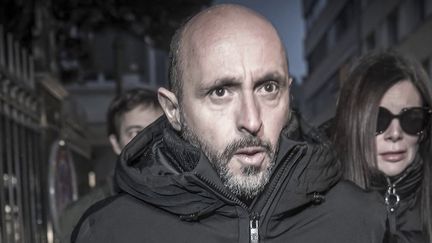 « Une mousse que je connais pas » : des messages de Jacques Moretti au cœur de l&rsquo;enquête sur l&rsquo;incendie meurtrier de Crans-Montana