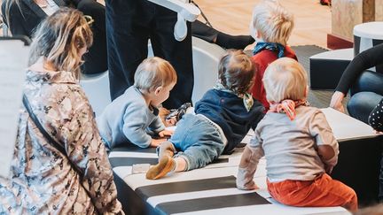 « J&rsquo;ai six mois et je vais déjà à l&rsquo;Opéra » : Et Op ! Le spectacle qui dégourdit les oreilles des tout-petits