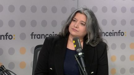 Une « course contre la montre » : en cas de « doute » de soumission chimique, il faut vite faire des tests, alerte la docteure en pharmacie Leïla Chaouachi