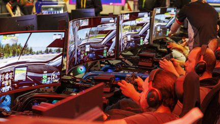 Comment fonctionne la réglementation censée protéger les enfants des jeux vidéo violents ou inadaptés à leur âge ?