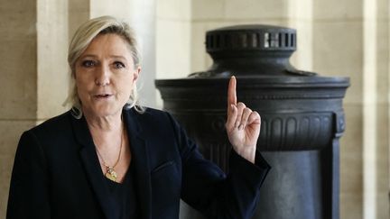 « C&rsquo;est un changement notable de tonalité » : comment la posture de Marine Le Pen a évolué pour son procès en appel