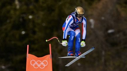 JO 2026 : Romane Miradoli médaille d’argent provisoire en super-G, Jonas et Aidan Chollet brillent en snowboardcross… Suivez les épreuves de jeudi à Milan Cortina