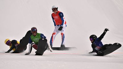 Désillusion pour les Bleus du snowboardcross, favoris à la médaille olympique mais repartis bredouilles