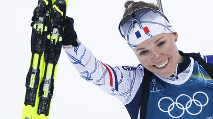 La biathlète Océane Michelon médaillée d&rsquo;argent sur le sprint, Lou Jeanmonnot en bronze, 11e et 12e médailles pour la France aux JO 2026
