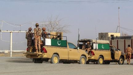 « Une escalade significative et dangereuse » : ce que l’on sait de la « guerre ouverte » entre le Pakistan et l’Afghanistan