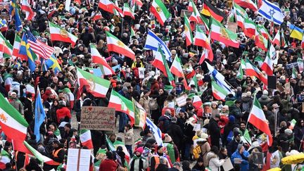 Une manifestation contre les autorités iraniennes rassemble 200 000 personnes à Munich, selon la police