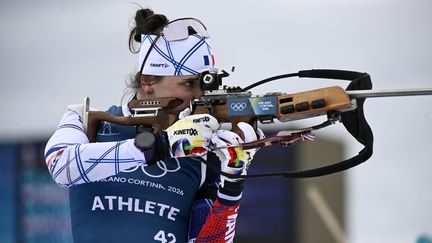 JO d&rsquo;hiver 2026 : la remontée de Lou Jeanmonnot, les tirs supersoniques de Julia Simon… Le résumé du sacre français sur le relais mixte