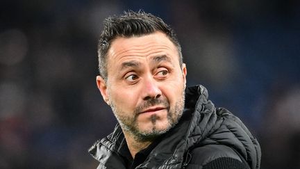 L&rsquo;Olympique de Marseille annonce le départ de son entraîneur, Roberto De Zerbi, après une lourde défaite dimanche à Paris