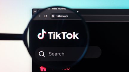 La Commission européenne demande à l&rsquo;application TikTok de changer son interface « addictive »