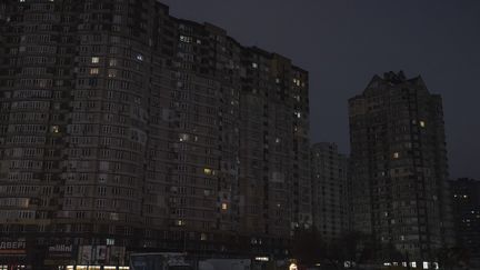 A Kiev, plus de 1 600 immeubles toujours sans chauffage après le barrage de frappes russes sur l&rsquo;Ukraine