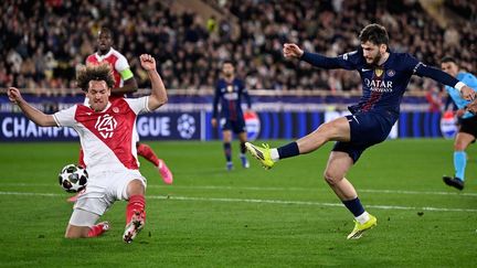 Monaco-PSG : Vitinha ne transforme pas le penalty pour Paris après le doublé de Balogun… Suivez le barrage aller de Ligue des champions