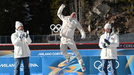 « Monstrueux, invincible », « il montre que tout est possible » : le phénix Quentin Fillon Maillet renaît à Milan Cortina quatre ans après ses Jeux records de Pékin