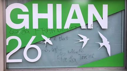 Des menaces de mort et des slogans identitaires tagués sur le local de campagne de Jeanne Barseghian, la maire sortante porte plainte