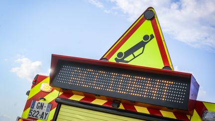 Une enquête ouverte pour homicide routier dans le Pas-de-Calais après la mort de trois personnes, dont deux mineurs, dans un accident de la route