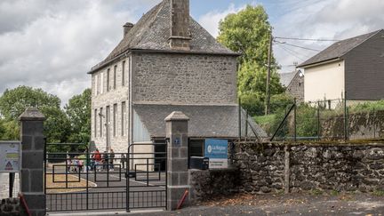 L&rsquo;enquête administrative menée après le suicide de Caroline Grandjean dans le Cantal conclut à une « défaillance institutionnelle dans le soutien » à la directrice d&rsquo;école