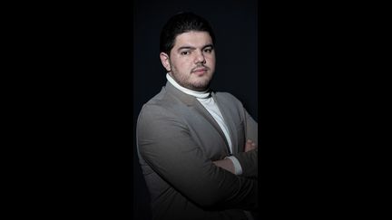 Amine Kessaci exfiltré d&rsquo;un meeting à Aix-en-Provence pour des raisons de sécurité