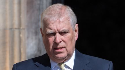 Affaire Epstein : on fait le point sur les accusations qui visent l&rsquo;ex-prince Andrew, le frère du roi Charles III