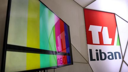 « L&rsquo;équipe tient à peine debout » : dans les studios de Télé Liban, les journalistes poursuivent leur travail sous les bombardements