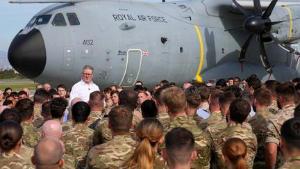 La Grèce envoie deux frégates et des avions F-16 à Chypre, où des drones ont visé une base britannique