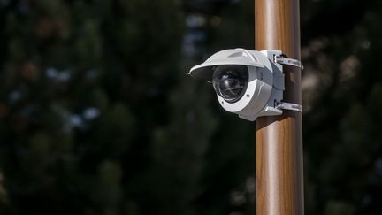 « Un gain d’efficacité » : la vidéosurveillance algorithmique, technologie controversée, appelée à s’étendre à la sécurité du quotidien