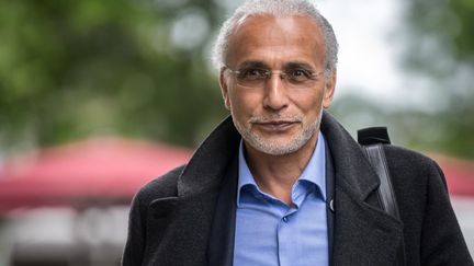 Absence de Tariq Ramadan à son procès : l’avocat général demande à la présidente de la cour de délivrer un mandat d’arrêt international contre l’islamologue