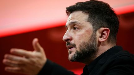 « La Russie transmet des armes à l&rsquo;Iran » : regardez l&rsquo;entretien exceptionnel du président ukrainien, Volodymyr Zelensky, accordé à France Inter et diffusé sur franceinfo tv