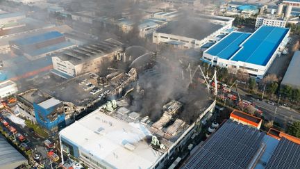 Onze morts et 34 blessés dans l&rsquo;incendie d&rsquo;une usine automobile en Corée du Sud