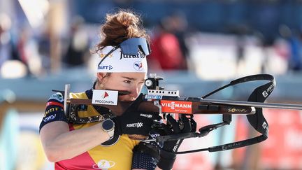 Biathlon : Julia Simon deuxième de la dernière poursuite à Oslo, Lou Jeanmonnot s’offre le petit globe de la spécialité
