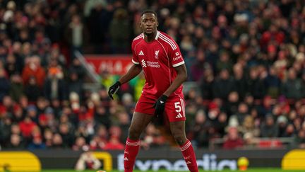 La Fédération française de football « condamne avec la plus grande fermeté » les insultes racistes subies par Ibrahima Konaté