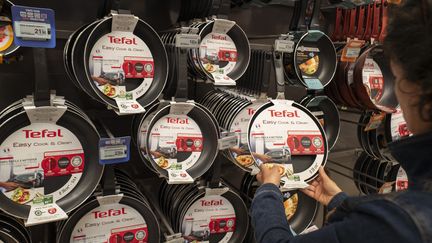 Les experts recommandent une large restriction des polluants éternels dans l’Union européenne face aux risques sanitaires