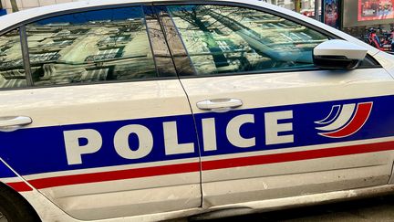 Procès de la mort d’Olivio Gomes : le policier qui a tué l’automobiliste à Poissy en 2020 condamné à dix ans de prison pour meurtre