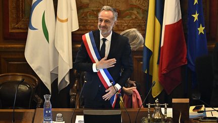 Emmanuel Grégoire, nouveau maire de Paris, vient officiellement de prendre ses fonctions